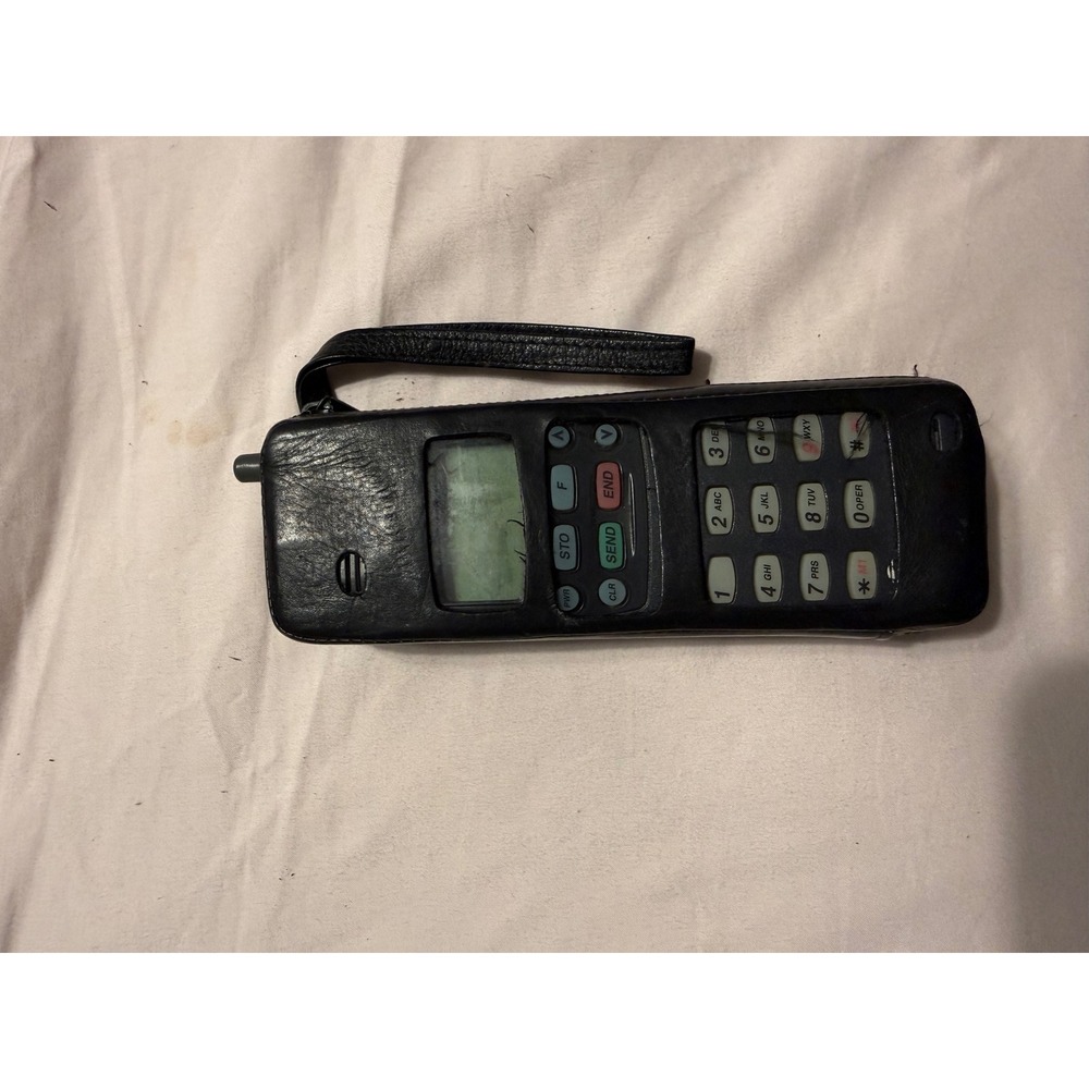 Vintage AT&T 3810 Cellular Mobile Phone Black with Leather Case and Antenna‎ - Picture 5 of 5